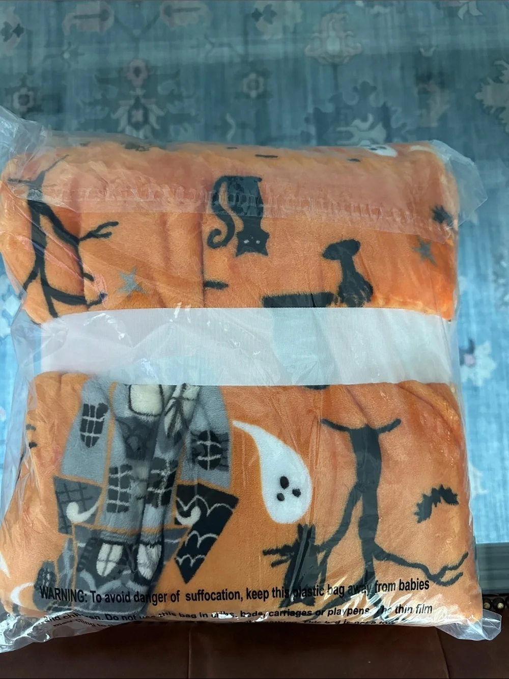 Berkshire Haunted House Oversized Velvet soft Throw Blanket 60”x 70” Halloween